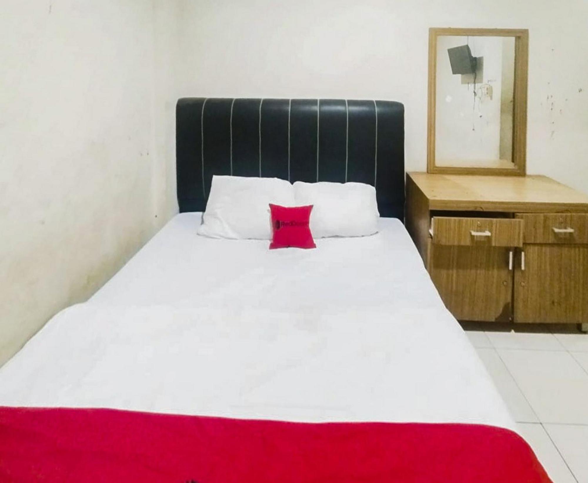 Reddoorz At Jalan Diponegoro Bandar Lampung Hotel Luaran gambar