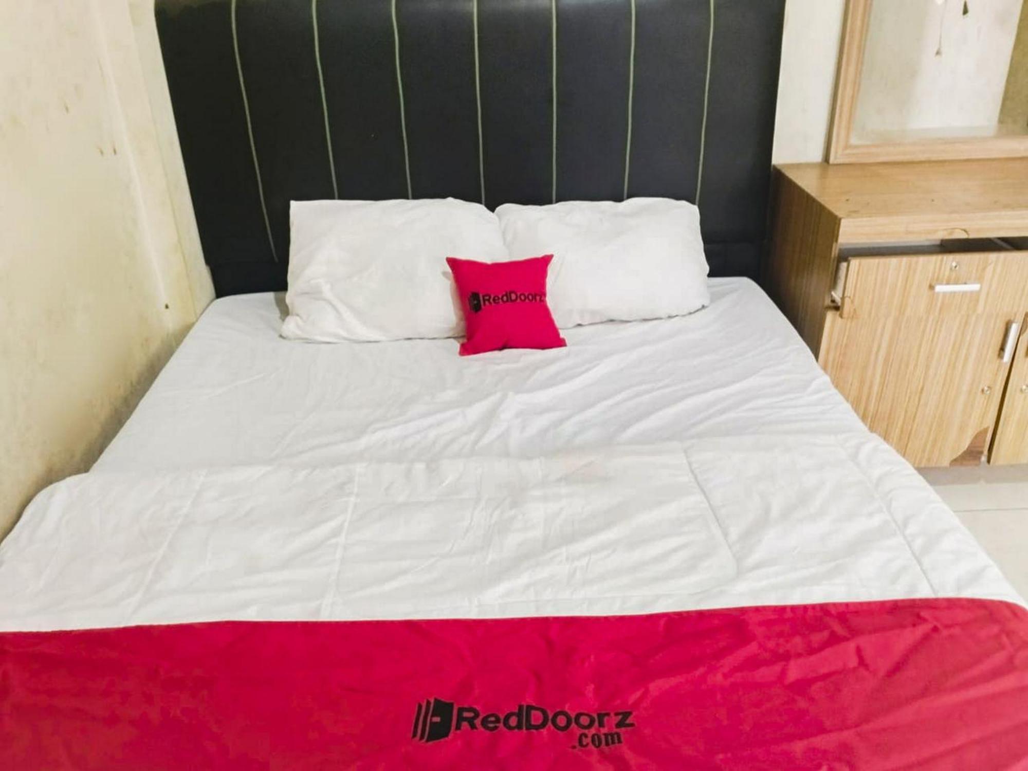 Reddoorz At Jalan Diponegoro Bandar Lampung Hotel Luaran gambar